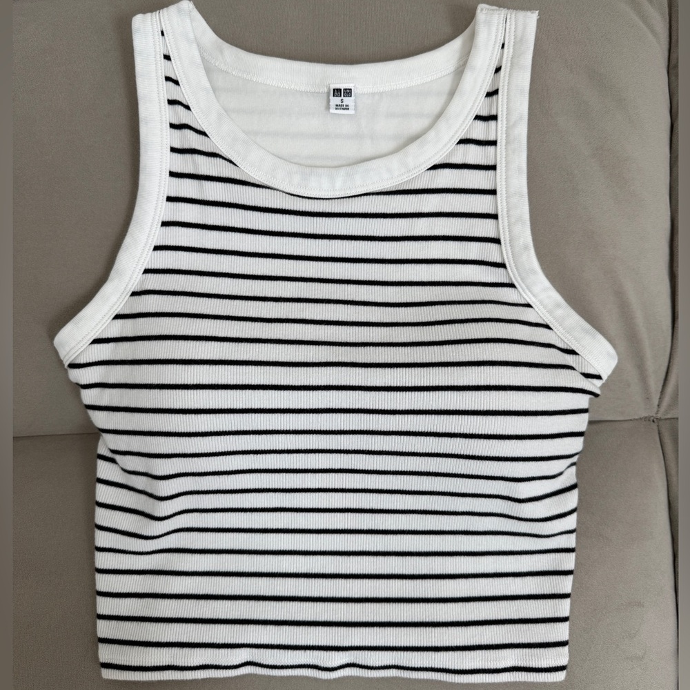 Uniqlo Bra Tank Top S